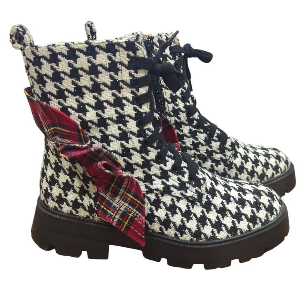 NWOT - Betsey Johnson - Rosey - Fabric Plaid fun Lace up & Zip Up Boots - Size 8
